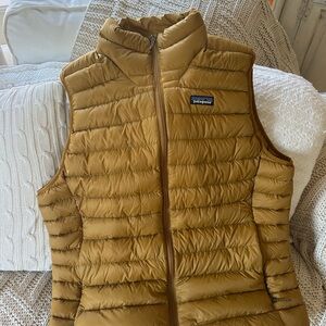 Patagonia Tan Quilted Vest